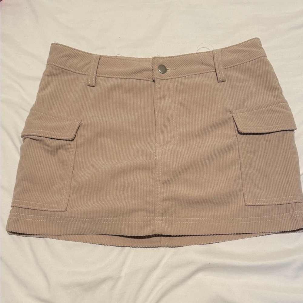 Beige Corduroy Cargo Mini Skirt w/ Built-In Shorts from Windsor – Size L